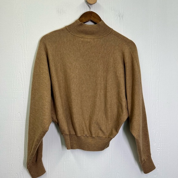 H&M - Tan Mock Neck Bat Wing Long Sleeve Lightweight Comfortable Sweater SZ XS - Picture 11 of 11